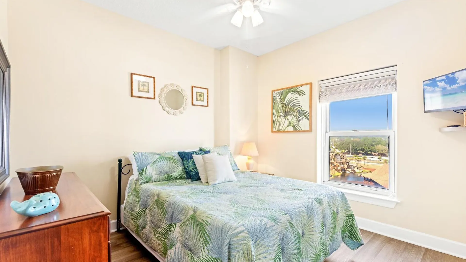 The Friendly Starfish Apartment Panama City Beach
